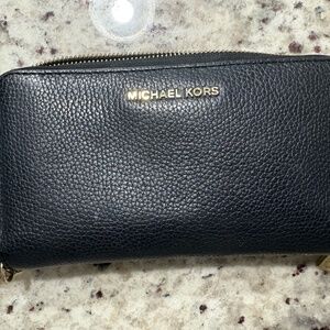 Michael Kors - Jet Set Large Women's Wristlet Wallet - Black